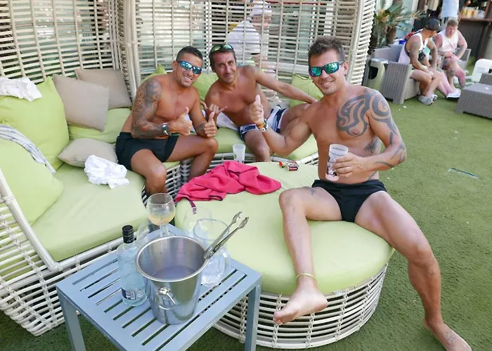 Bc Music (adults Only) ベニドルム