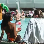 Bc Music (adults Only) 아파트